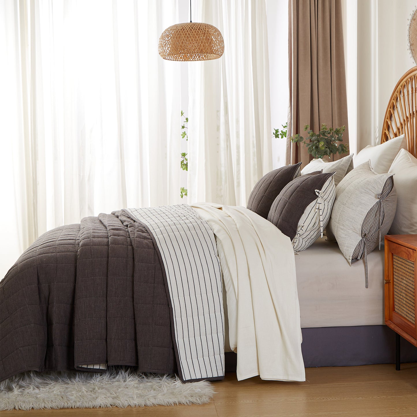 Softpage Quilt set Cotton Linen Dark Grey Classic Stripe Bed Spreads