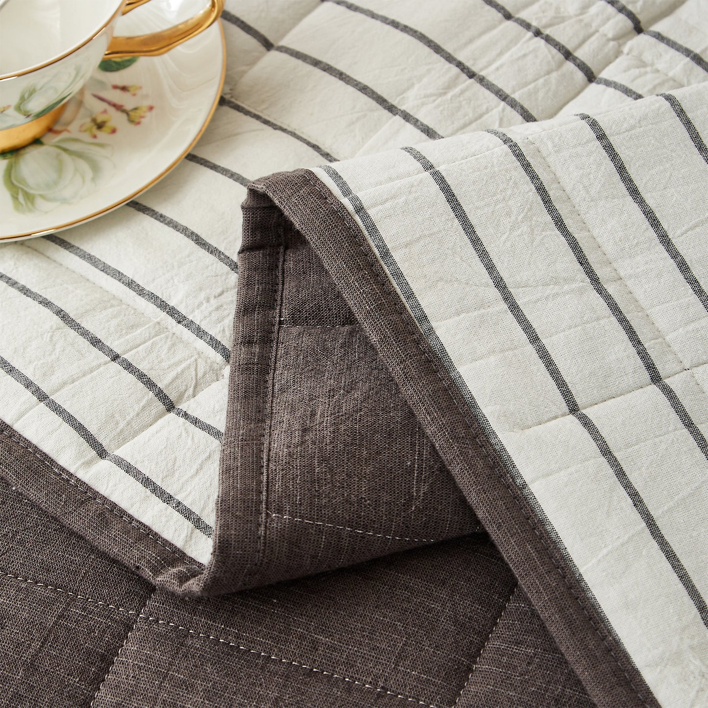 Softpage Quilt set Cotton Linen Dark Grey Classic Stripe Bed Spreads