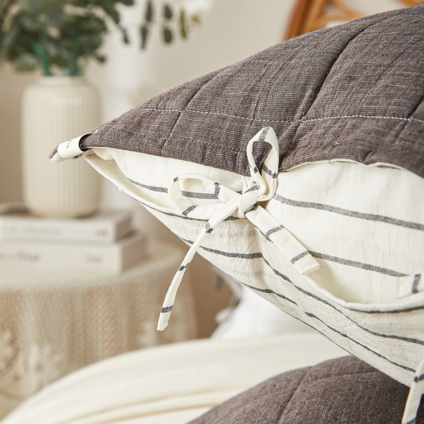 Softpage Quilt set Cotton Linen Dark Grey Classic Stripe Bed Spreads